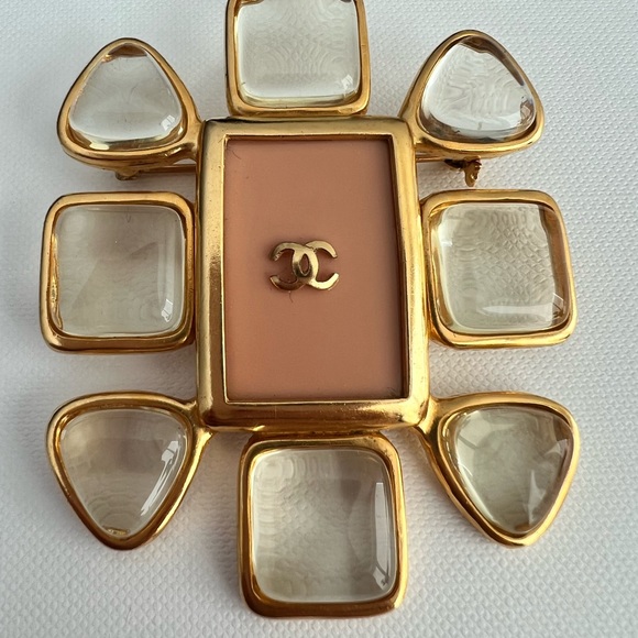 RARE Chanel Vintage Stylized Flower Brooch, Spring 1996 - Picture 6 of 6